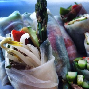 Mediterranean style rice paper rolls with grilled asparagus and&nbsp;haloumi