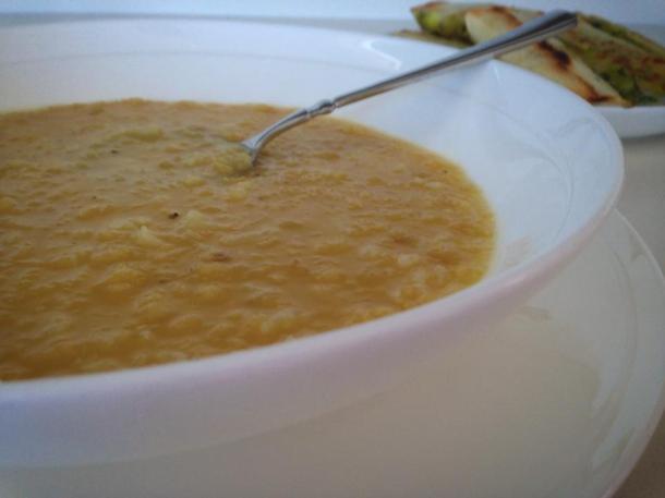 Red lentil soup with rice