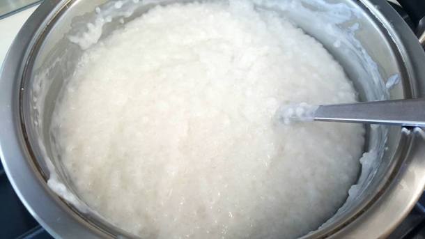 Cooked tapioca pudding